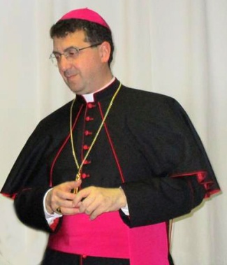 vescovo di Biella